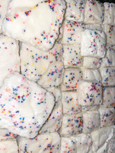 Load image into Gallery viewer, Birthday cake
